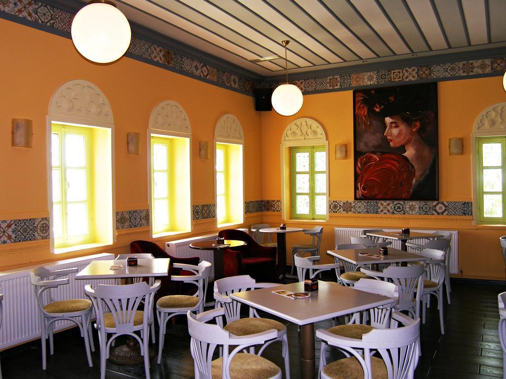 Linouria Hotel Nimfaíon Екстериор снимка