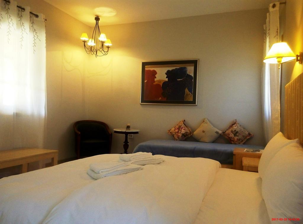 Linouria Hotel Nimfaíon Екстериор снимка